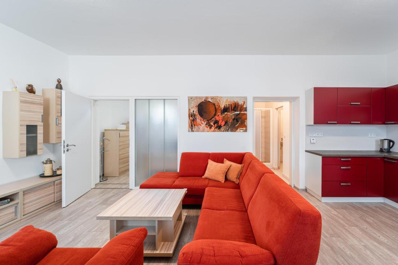 Apartment Yogiam Slavkov u Brna Exterior photo