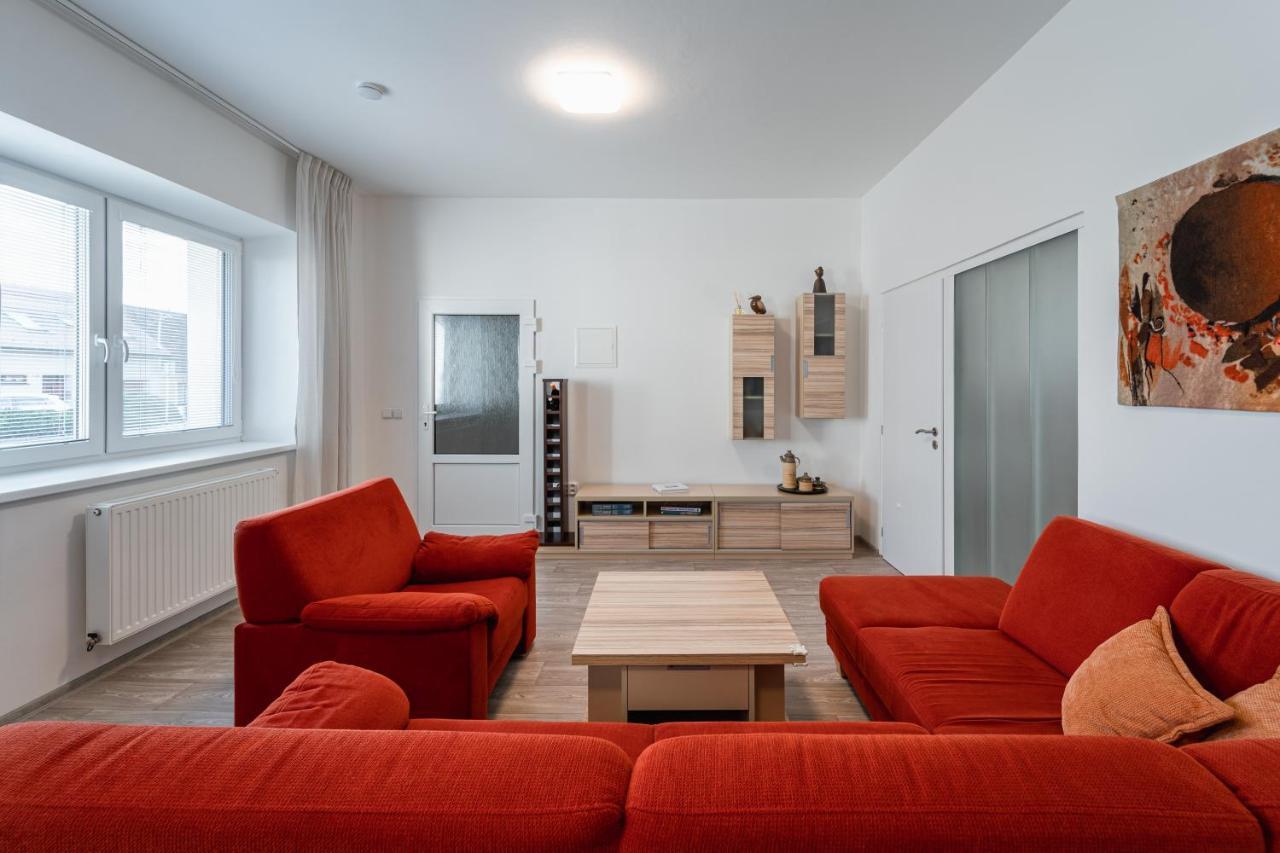 Apartment Yogiam Slavkov u Brna Exterior photo